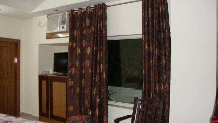 Hotel Ganesha Inn Tapovan Extérieur photo