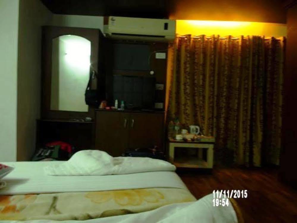 Hotel Ganesha Inn Tapovan Extérieur photo